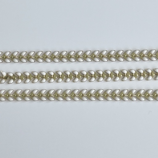 White Arrow Chain